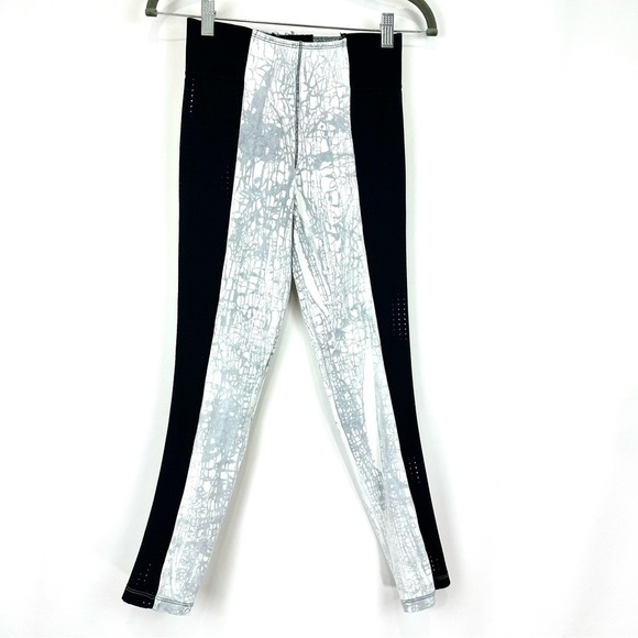 Blue Life Fit Women’s Sz S Perforated Sides Contrast Leggings Activewear Yoga - Picture 4 of 16